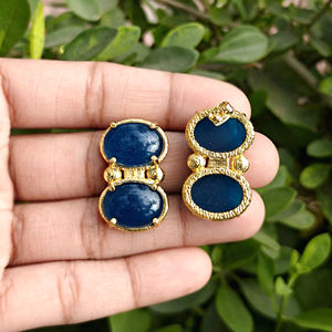 ต่างหูแบบติดหูทรงหยดน้ำประดับพลอยอะพาไทต์สีน้ำเงินรูปไข่คู่ ดีไซน์เก๋ ชุบทอง 18k  งานแฟชั่น - Product Image 4