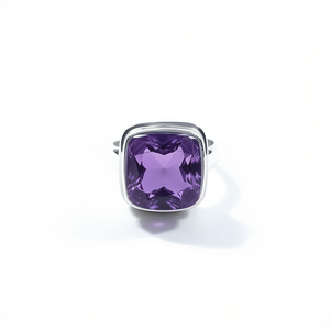 Anillo de Amatista de Diseño, 8.1 Gramos, Accesorio Elegante y con Estilo - Product Image 2