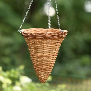 Panier suspendu en rotin naturel en forme de cône, parfait pour la présentation de pots de fleurs, décoration de plantes intérieures et extérieures, tissé à la main en Inde - Product Image 5
