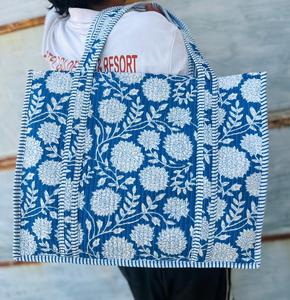 Bolsos tote grandes de algodón acolchado con estampado indio, bolso de mano para mujer, bolso de viaje, regalo de cumpleaños, regalo de Navidad para ella - Product Image 3