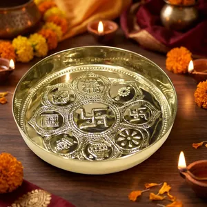 Plateau de prière décoratif en laiton écologique fait main pour la cérémonie hindoue de Puja, avec plateau d'offrande religieuse et Diya Ho - Product Image 4