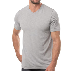T-shirts pour hommes en gros, col en V, 100 % coton, couleur unie, grande taille, manches courtes, décontractés, respirants, écologiques, doux et confortables - Product Image 1