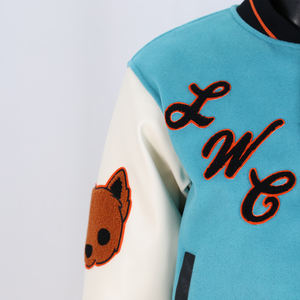 Chaqueta Varsity de Moda para Hombre, con Botones a Presión, Bordado Chenille y Cuello Alto, Estilo Urbano, Gran Venta - Product Image 2