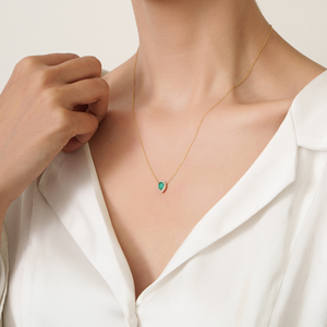 Simple Dainty Elegant Design K18 Yellow Gold <b>Emerald</b> & Diamond Single Stone Halo <b>Pendant</b> Necklace Everyday Wear Women's Jewelry - Product Image 6