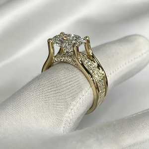 Bague audacieuse en or massif 14 carats avec diamant ovale de 2,00 carats, pavé large, cultivé en laboratoire – Cadeau de surprise pour les amoureux - Product Image 3