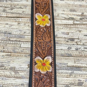 Laisse pour chien en cuir façonnée à la main, laisse pour animal de compagnie robuste et résistante, laisse d'entraînement en cuir personnalisée, laisse de luxe pour chien à motifs floraux - Product Image 4