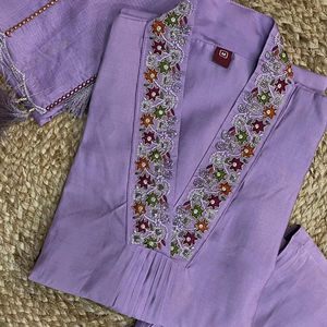 Traje Salwar de Seda de Mango y Viscosa, Diseño Indio-Pakistaní, Moderno y Exclusivo para Mujer, Ideal para Fiestas y Bodas, Ropa Étnica - Product Image 1