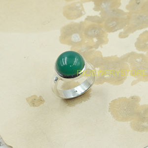 Bague en onyx vert naturel, argent sterling 925, faite à la main, bague statement ovale, pierre précieuse en onyx vert, cadeau pour femme - Product Image 1