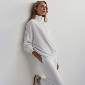 Sudaderas con capucha para mujer al por mayor OEM, mezcla de poliéster/algodón, con logotipo personalizado bordado, media cremallera, lisas, con cremallera de cuarto, para otoño/invierno - Product Image 5