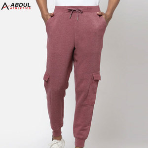 Pantalones jogger modernos para hombre diseñados para un estilo urbano, entrenamiento en el gimnasio y un estilo de vida activo diario con un ajuste cómodo. - Product Image 1