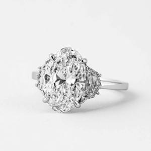 Anillo de Compromiso de Diseño Exclusivo en Oro Blanco de 14K con Diamante Cultivado en Laboratorio de Corte Brillante, Certificado IGI, 4g 5.00ct F VS2 Premium, Atemporal - Product Image 2