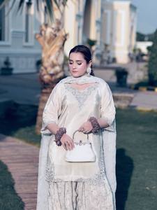 Ensemble Salwar Kameez en soie indienne pakistanaise, coupe ample, longueur au sol, avec dentelle brodée, dupatta, robe traditionnelle pour mariage - Product Image 1