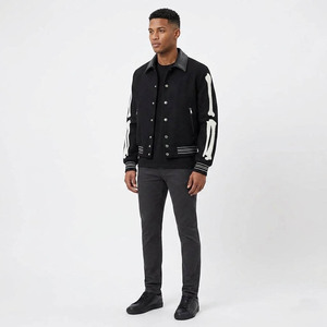 Veste universitaire noire pour homme avec broderie squelette blanc sur les manches, col rabattu, tenue décontractée pour l'automne - Product Image 3