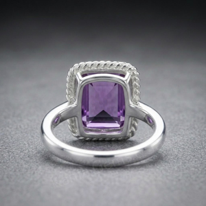 Bague unisexe en argent sterling 925 faite à la main, minimaliste, avec améthyste naturelle de forme rectangulaire 10x14mm, sertie en clos, pour le quotidien - Product Image 3