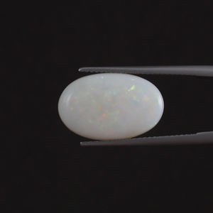 Opale naturelle blanche de haute qualité certifiée IGI, pierre précieuse en vrac, 5,92 carats, ovale 18,5x12 mm, taillée à la main, polie, traitée à la cire/l'huile légère - Product Image 1