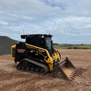 Cargadora compacta de alto rendimiento ASV RT65 1C con gran capacidad de elevación, máquina confiable para uso en agricultura, construcción y paisajismo. - Product Image 2