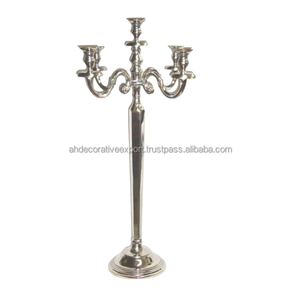 Candelabro alto con acabado antiguo de Metal con 5 brazos de vela, candelabro hecho a mano para mesa y suelo de diseño único - Product Image 5