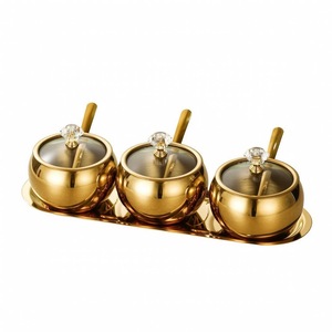 Ensemble de 3 pots à épices en métal doré avec couvercles en verre, boutons en cristal, cuillères et plateau, ensemble de condiments de luxe - Product Image 5