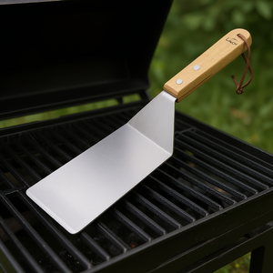 Spatola Lacor in acciaio inox con manico in legno per grigliare e cucinare - Product Image 3