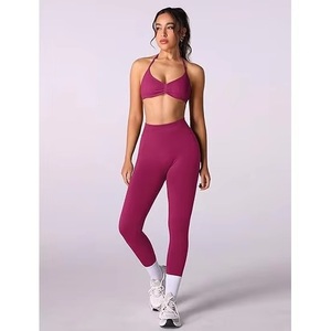 Conjuntos deportivos morados de Pakistán con sujetador deportivo tipo halter, conjunto de dos piezas de alta calidad para mujer, para deporte. - Product Image 4