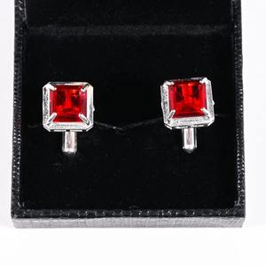 Gemelos de Lujo Rafay en Plata 925 Pulida con Baño de Oro Clásico Verde Esmeralda, Joyería para Hombre, Regalo para Novio, Accesorios Formales - Product Image 4