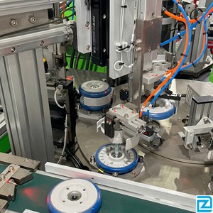 Machine d'assemblage entièrement automatique à 5 composants DaZhan avec système de vérification de la qualité et support d'installation sur site pour composants de pompe PLC - Product Image 3