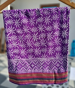 Pareo de algodón morado con estampado a mano y borde de Zari, pareo floral para la playa, chal bohemio, bufanda, cubrecuerpo ligero - Product Image 2