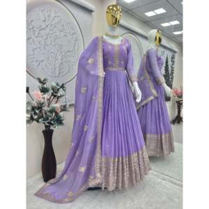 Robes de soirée de créateur Robe de soirée avec aspect élégant Dupatta - Product Image 1
