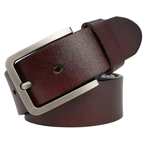 Ceinture en cuir véritable pour femme, vente en gros, avec logo personnalisé, style streetwear urbain moderne, finition haut de gamme et boucle réglable - Product Image 6