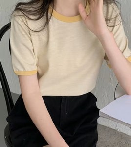 Camiseta Casual Chic Vintage Amarilla Sólida de Manga Corta con Logo y Cuello Redondo - Transpirable y Ecológica para Mujer, Uso Diario - Individual - Product Image 3