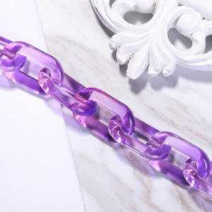 Maillons de chaîne en résine pour la décoration murale, de table et d'étagère dans un style intérieur moderne, à faible coût, par M/S SHAAD HANDICRAFT - Product Image 3