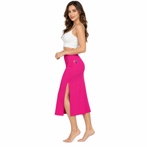 Disfrute de una planificación de atuendos sin esfuerzo con la falda midi para mujer, hecha con tela cómoda y un perfil fluido para diferentes estaciones. - Product Image 3