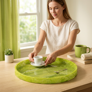 Plateau décoratif rectangulaire en résine courbée aspect marbre vert, style moderne et luxueux, pour fruits, organisateur de vanité, plateau de service, comptoir de salle de bain - Product Image 1