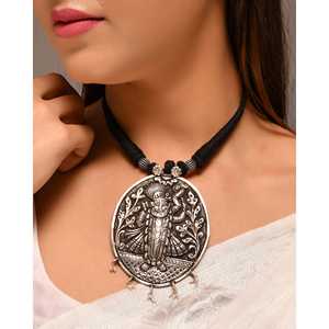 สร้อยคอจี้แฟชั่น Meera Jaipur krishna chitai - Product Image 1