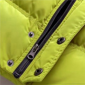 Nouvelle Arrivée 2026 – Doudoune Unisexe Noire Personnalisable avec Logo Brodé sur le Devant, Imperméable et Coupe-Vent - Product Image 4
