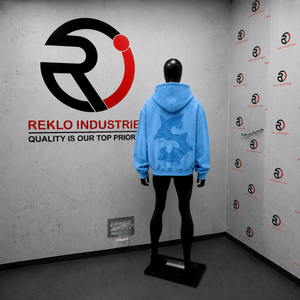 Sudadera con capucha azul claro premium FAST MONEY, estilo streetwear, para uso diario, con cremallera frontal oversize y estampado en relieve, de algodón francés. - Product Image 4