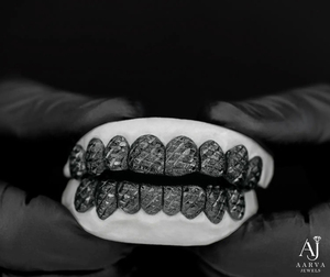 AARVA JEWELS Grillz dentaire amovible en or rose personnalisé, serti de diamants, style Hip Hop, pour les fêtes - Product Image 2