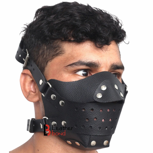 Máscara Facial Transpirable de Cuero Vacuno Genuino con Diseño de Tachuelas para Escenas BDSM - Product Image 3