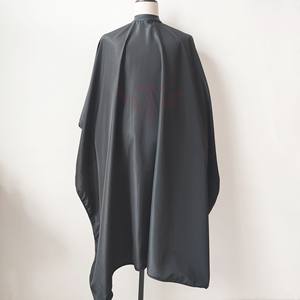 Capa de Peluquería Extra Grande Resistente al Agua, Color Gris Oscuro, Delantal para Salón de Belleza y Barbería - Product Image 1