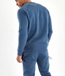 Venta al por mayor de 2 piezas Casual Fitness Trajes deportivos para los hombres de moda de pista de gimnasio Ropa para otoño Jogging Conjuntos - Product Image 1