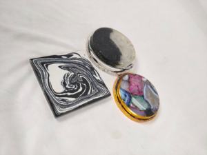 Sous-verres en marbre naturel poli faits à la main au design moderne, vente en gros de sous-verres en pierre pour tasses et verres à boisson - Product Image 6