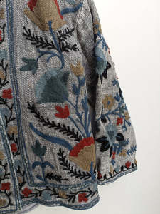 Nouvelle veste en tissu Tnt avec broderie Suzani faite à la main, manches longues, vêtements ethniques indiens pour femmes, vêtements de mode artisanaux - Product Image 3
