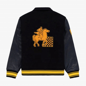 Chaqueta Varsity Negra para Hombre con Letra A Bordada en Amarillo y Número 11, Estilo Preppy, Mangas de Cuero PU, Cuello Camisero - Product Image 2