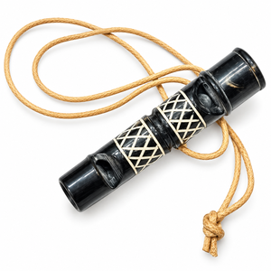 Cuerno de Adiestramiento para Perros Hecho a Mano, Ecológico, de Madera Natural Pulida, Moderno, con Doble Extremo y Cordón, para Adiestramiento de Mascotas al Aire Libre, Venta al Por Mayor - Product Image 1
