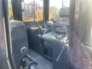 Bulldozer sur chenilles Shantui SD22 d'occasion, modèle 2022, 175 CV, capacité de nivellement de 7 m, prix d'usine - Product Image 4