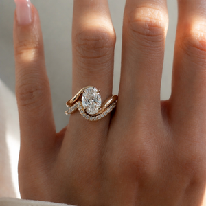 Anillo de Compromiso Clásico con Diamante Cultivado en Laboratorio CVD, Color DEF, Claridad VS-VVS, Certificado IGI, Oro Puro de 14K, 1.25 CT, Corte Oval, Solitario - Product Image 6