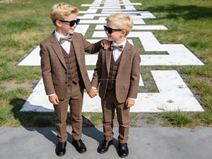 Conjunto de traje formal de 3 piezas <span class=keywords><strong>azul</strong></span> <span class=keywords><strong>marino</strong></span> para niños – <span class=keywords><strong>Blazer</strong></span> a <span class=keywords><strong>cuadros</strong></span> con chaleco, pantalones y corbatín para bodas y fiestas - Product Image 4