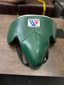 Guantes de Boxeo Profesionales para Sparring y Protector de Cabeza e Ingle, Juego de Alta Calidad en Cuero Genuino para Artes Marciales - Product Image 4