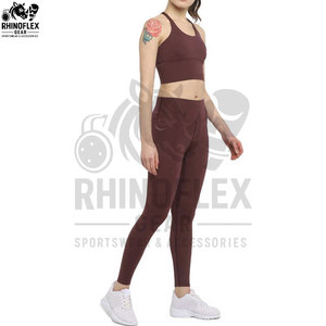 Ensemble de vêtements de yoga pour femmes, nouvelle conception, tissu de haute qualité, respirant, idéal pour la gym et le fitness. - Product Image 4