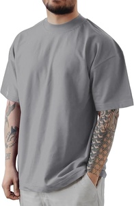 T-shirt homme premium, coupe oversize, épaules tombantes, style tendance. - Product Image 5